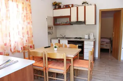 Tlocrt objekta Apartments with WiFi Zlarin - 15409