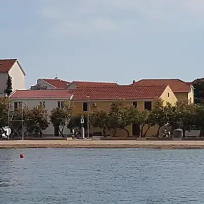Beach apartment VAMI with sea view