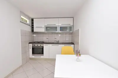Kuhinja ili čajna kuhinja u objektu Apartments Kure