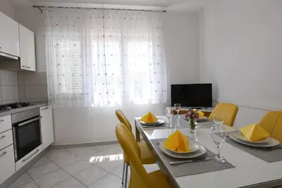 Kuhinja ili čajna kuhinja u objektu Apartments Kure