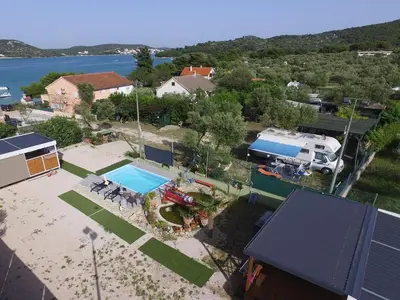 Priroda u blizini kampova