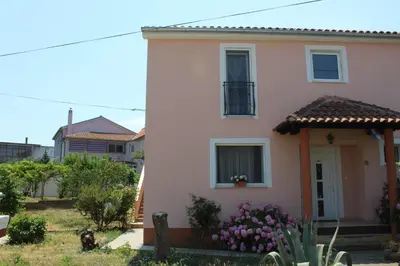 Zgrada u kojoj se nalazi apartman