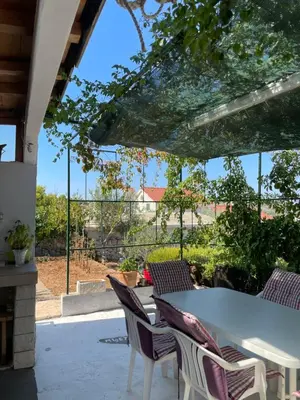 Vrt u objektu Apartman Jole
