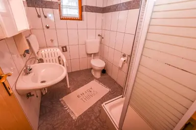 Kupaonica u objektu Apartments Grozdana