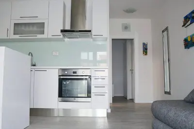 Kuhinja ili čajna kuhinja u objektu Villa Perla Dalmatica