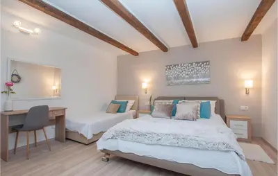Tlocrt objekta Nice Home In Unesic With Wifi