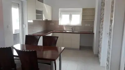 Kuhinja ili čajna kuhinja u objektu Apartments by the sea Bilo, Primosten - 14601