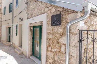 Zgrada u kojoj se nalazi privatni smještaj