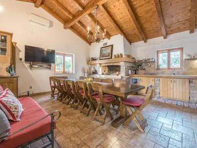 Kuhinja ili čajna kuhinja u objektu Holiday Home Malu Sun II by Interhome