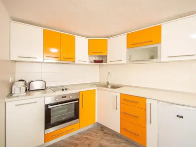 Kuhinja ili čajna kuhinja u objektu Holiday Home Snježana by Interhome