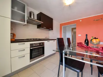 Kuhinja ili čajna kuhinja u objektu Apartment Milin-1 by Interhome