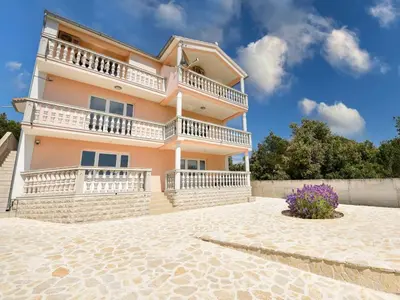 Zgrada u kojoj se nalazi apartman