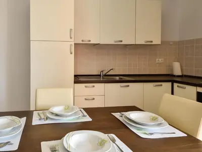Kuhinja ili čajna kuhinja u objektu Apartment Milin-3 by Interhome
