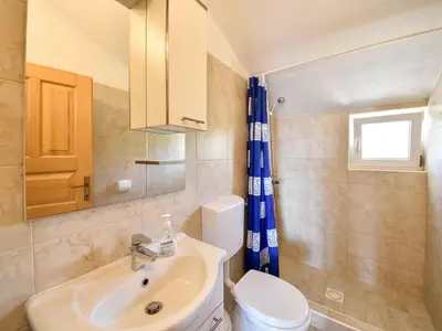 Kupaonica u objektu Apartment Milin-4 by Interhome