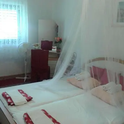 Krevet ili kreveti u jedinici u objektu Apartments with a parking space Primosten - 13671