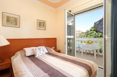 Krevet ili kreveti u jedinici u objektu Apartment Brodarica 15270a