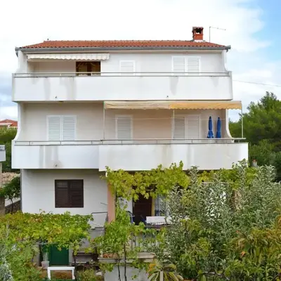 Apartments with a parking space Srima - Vodice