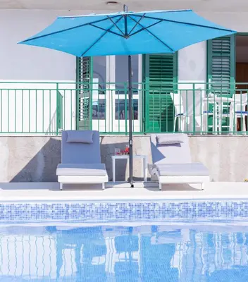 Bazen u objektu Holiday apartment ili u blizini