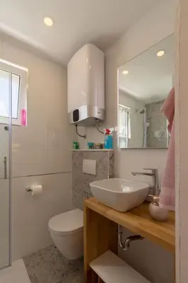 Kupaonica u objektu Rokovača