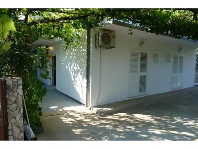 Zgrada u kojoj se nalazi apartman