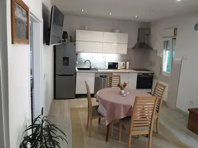 Kuhinja ili čajna kuhinja u objektu Apartments Paradiso Murter