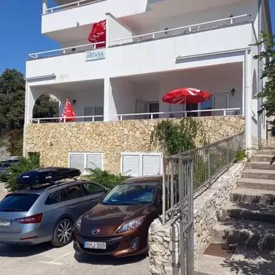 Apartments by the sea Primosten - 15704