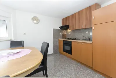 Kuhinja ili čajna kuhinja u objektu Apartments Crystal