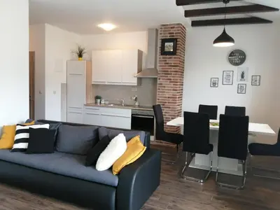 Kuhinja ili čajna kuhinja u objektu Apartmani Luka