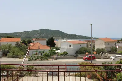 Pogled na planine ili pogled na planine iz apartmana