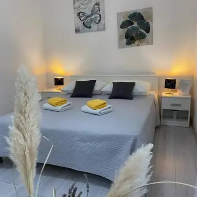 Rural Apartment Ante