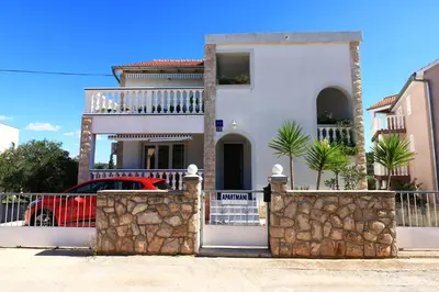 Zgrada u kojoj se nalazi apartman