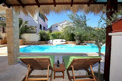 Bazen u objektu Murter-Center, studio for 2 with sauna &Jacuzzi id 678 ili u blizini