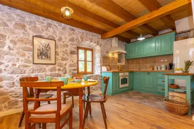 Kuhinja ili čajna kuhinja u objektu Rustica house