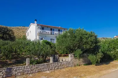 Zgrada u kojoj se nalazi apartman