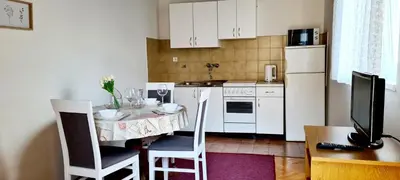 Kuhinja ili čajna kuhinja u objektu Adriatica Apartments