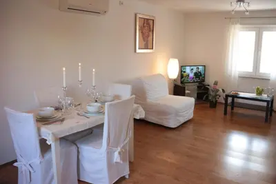 TV i/ili zabavni centar u objektu Vila SARA