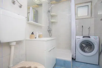Kupaonica u objektu Apartmani Jurin