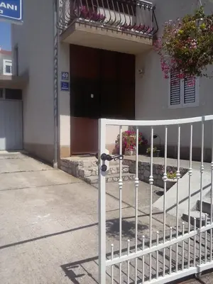 Zgrada u kojoj se nalazi apartman