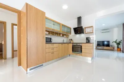 Kuhinja ili čajna kuhinja u objektu Holiday House Libra