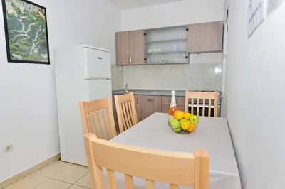 Kuhinja ili čajna kuhinja u objektu Apartments Martina