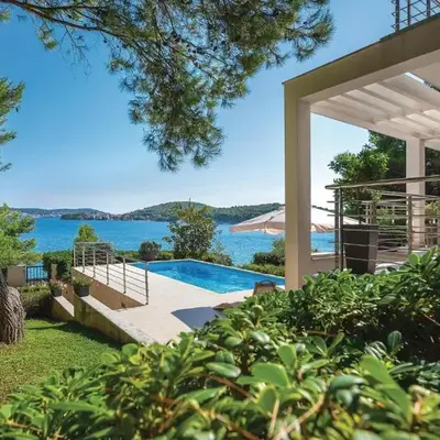 Five-Bedroom Holiday Home In Rogoznica