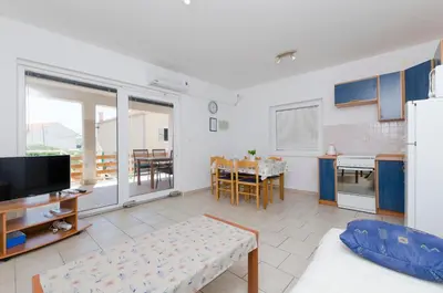 TV i/ili zabavni centar u objektu Apartments Marija Jug