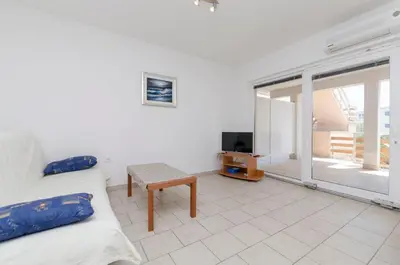 TV i/ili zabavni centar u objektu Apartments Marija Jug