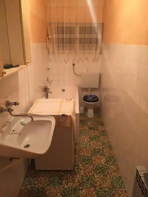 Kupaonica u objektu APARTMAN FRANE 6+2