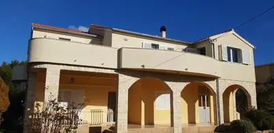 Zgrada u kojoj se nalazi apartman