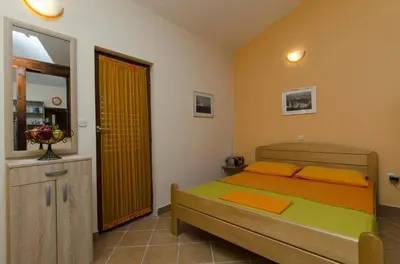 Krevet ili kreveti u jedinici u objektu Studio Apartment in Ražanj with Sea View, Terrace, Air Conditioning, Wi-Fi (4597-2)