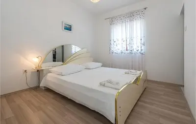 Krevet ili kreveti u jedinici u objektu 9 Bedroom Nice Home In Tribunj