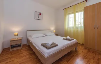 Krevet ili kreveti u jedinici u objektu 9 Bedroom Nice Home In Tribunj