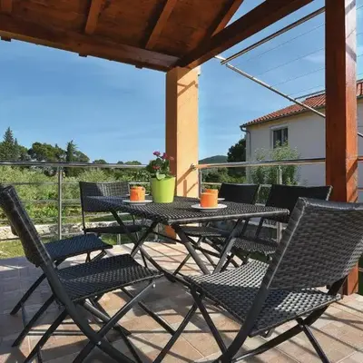 Three-Bedroom Holiday Home In Sibenik