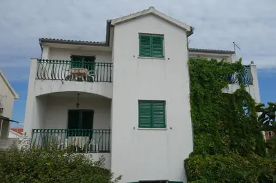 Zgrada u kojoj se nalazi apartman